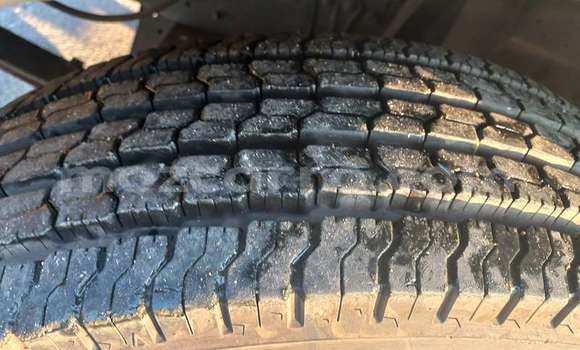 Comprar Usado Nissan UD Branco Caminhão em Maputo em Maputo Comprar Usado Nissan UD Branco Caminhão em Maputo em Maputo