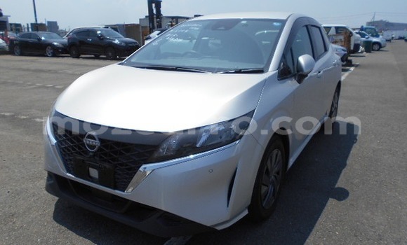 Buy Used Nissan Note Silver Car in Maputo in Maputo Buy Used Nissan Note Silver Car in Maputo in Maputo