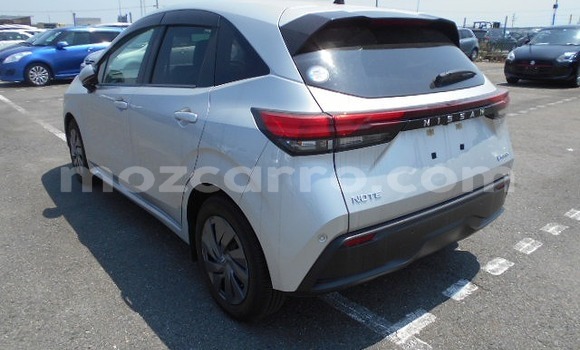 Buy Used Nissan Note Silver Car in Maputo in Maputo Buy Used Nissan Note Silver Car in Maputo in Maputo