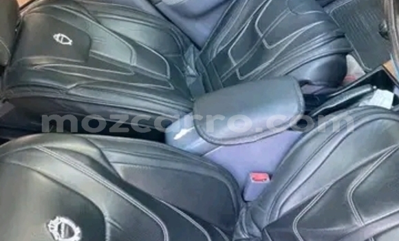 Nunua Ilio tumika Toyota Hilux Surf Nyingine Gari ndani ya Maputo nchini Maputo Nunua Ilio tumika Toyota Hilux Surf Nyingine Gari ndani ya Maputo nchini Maputo