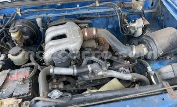 Nunua Ilio tumika Nissan Hardbody Bluu Gari ndani ya Maputo nchini Maputo Nunua Ilio tumika Nissan Hardbody Bluu Gari ndani ya Maputo nchini Maputo