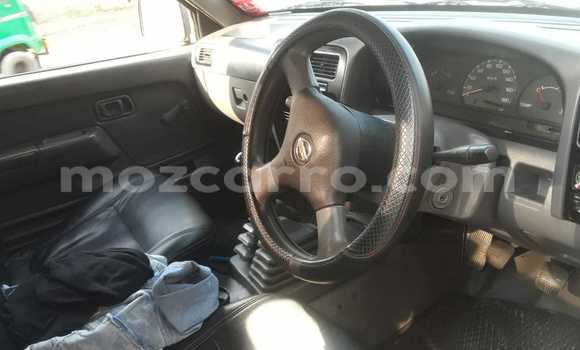 Nunua Ilio tumika Nissan Hardbody Nyeupe Gari ndani ya Maputo nchini Maputo Nunua Ilio tumika Nissan Hardbody Nyeupe Gari ndani ya Maputo nchini Maputo