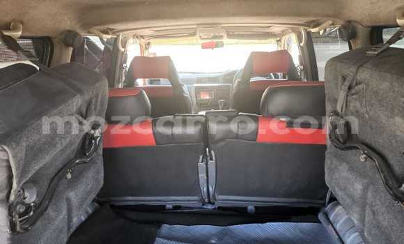 Tenga Tsaru Toyota Land Cruiser Prado Tsvuku Mota in Maputo in Maputo Tenga Tsaru Toyota Land Cruiser Prado Tsvuku Mota in Maputo in Maputo