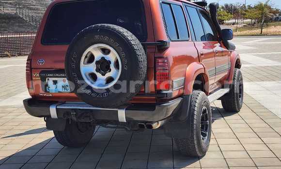 Tenga Tsaru Toyota Land Cruiser Prado Tsvuku Mota in Maputo in Maputo Tenga Tsaru Toyota Land Cruiser Prado Tsvuku Mota in Maputo in Maputo