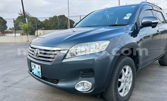 Nunua Ilio tumika Toyota Vanguard Bluu Gari ndani ya Maputo nchini Maputo Nunua Ilio tumika Toyota Vanguard Bluu Gari ndani ya Maputo nchini Maputo