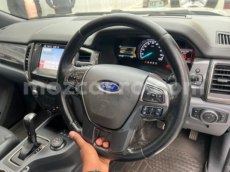 Big with watermark ford everest maputo maputo 17939