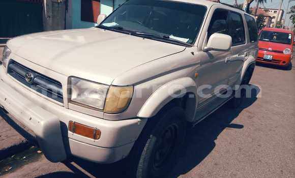 Nunua Ilio tumika Toyota Hilux Surf Nyingine Gari ndani ya Maputo nchini Maputo Nunua Ilio tumika Toyota Hilux Surf Nyingine Gari ndani ya Maputo nchini Maputo