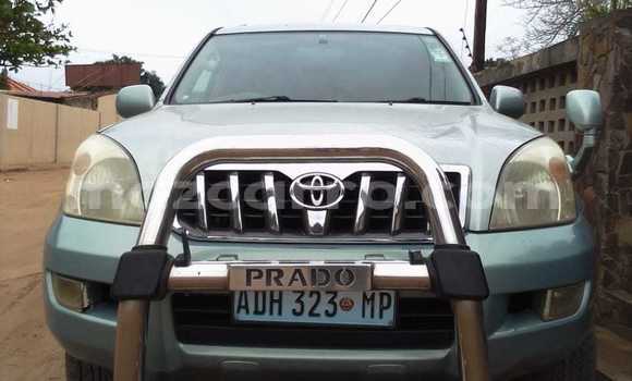 Nunua Ilio tumika Toyota Land Cruiser Prado Bluu Gari ndani ya Maputo nchini Maputo Nunua Ilio tumika Toyota Land Cruiser Prado Bluu Gari ndani ya Maputo nchini Maputo