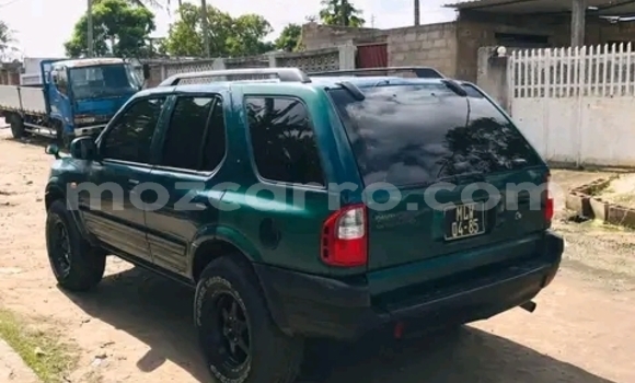 Nunua Ilio tumika Isuzu Wizard Kijani Gari ndani ya Maputo nchini Maputo Nunua Ilio tumika Isuzu Wizard Kijani Gari ndani ya Maputo nchini Maputo