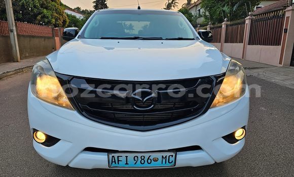 Nunua Ilio tumika Mazda BT-50 Nyeupe Gari ndani ya Maputo nchini Maputo Nunua Ilio tumika Mazda BT-50 Nyeupe Gari ndani ya Maputo nchini Maputo