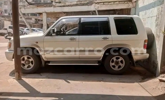 Comprar Usado Isuzu Bighorn Branco Carro em Maputo em Maputo