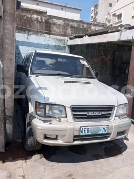 Big with watermark isuzu bighorn maputo maputo 17958