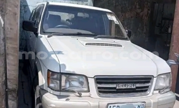 Nunua Ilio tumika Isuzu Bighorn Nyeupe Gari ndani ya Maputo nchini Maputo Nunua Ilio tumika Isuzu Bighorn Nyeupe Gari ndani ya Maputo nchini Maputo