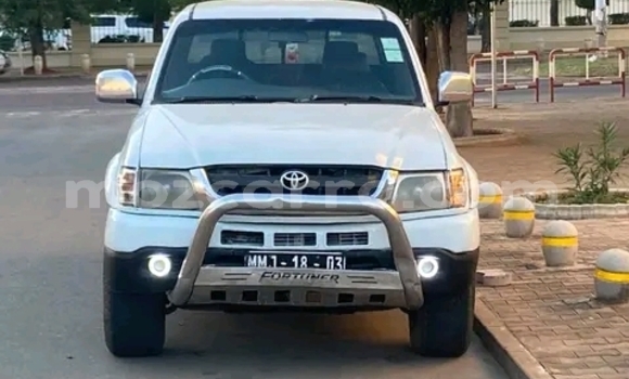 Nunua Ilio tumika Toyota Hilux Nyeupe Gari ndani ya Maputo nchini Maputo Nunua Ilio tumika Toyota Hilux Nyeupe Gari ndani ya Maputo nchini Maputo