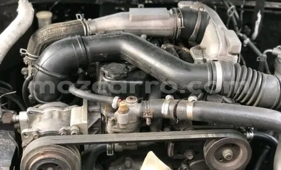 Nunua Ilio tumika Isuzu KB Nyekundu Gari ndani ya Maputo nchini Maputo Nunua Ilio tumika Isuzu KB Nyekundu Gari ndani ya Maputo nchini Maputo