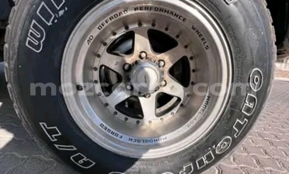 Nunua Ilio tumika Toyota Land Cruiser Prado Bluu Gari ndani ya Maputo nchini Maputo Nunua Ilio tumika Toyota Land Cruiser Prado Bluu Gari ndani ya Maputo nchini Maputo