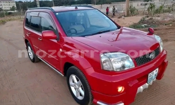 Tenga Tsaru Nissan X-Trail Tsvuku Mota in Maputo in Maputo Tenga Tsaru Nissan X-Trail Tsvuku Mota in Maputo in Maputo