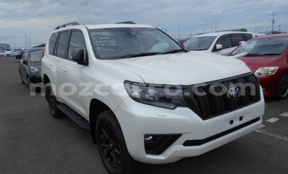 Buy Used Toyota Land Cruiser Prado Beige Car in Maputo in Maputo