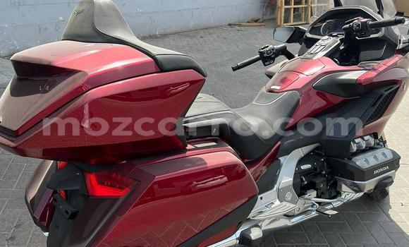 Comprar Usado Honda GOLD WING Preto Moto em Maputo em Maputo Comprar Usado Honda GOLD WING Preto Moto em Maputo em Maputo