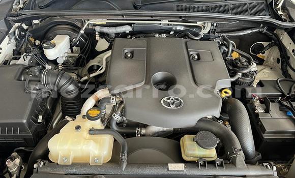 Buy Used Toyota Hiluxe Revo White Car in Maputo in Maputo Buy Used Toyota Hiluxe Revo White Car in Maputo in Maputo