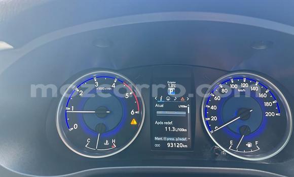 Buy Used Toyota Hiluxe Revo White Car in Maputo in Maputo Buy Used Toyota Hiluxe Revo White Car in Maputo in Maputo