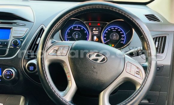 Nunua Ilio tumika Hyundai ix35 Bluu Gari ndani ya Maputo nchini Maputo Nunua Ilio tumika Hyundai ix35 Bluu Gari ndani ya Maputo nchini Maputo