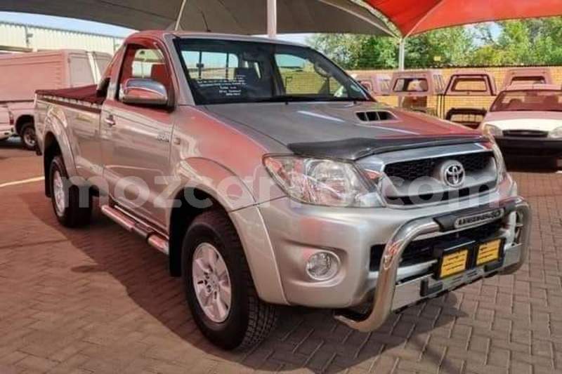 Big with watermark toyota hilux maputo maputo 18006