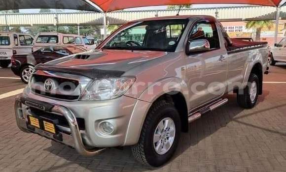 Comprar Usado Toyota Hilux Prata Carro em Maputo em Maputo Comprar Usado Toyota Hilux Prata Carro em Maputo em Maputo