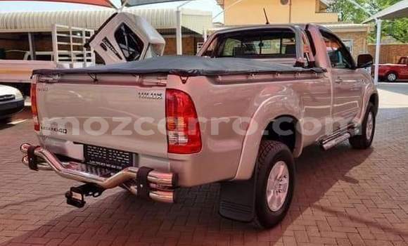 Comprar Usado Toyota Hilux Prata Carro em Maputo em Maputo Comprar Usado Toyota Hilux Prata Carro em Maputo em Maputo