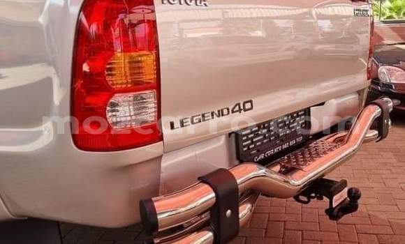 Comprar Usado Toyota Hilux Prata Carro em Maputo em Maputo Comprar Usado Toyota Hilux Prata Carro em Maputo em Maputo