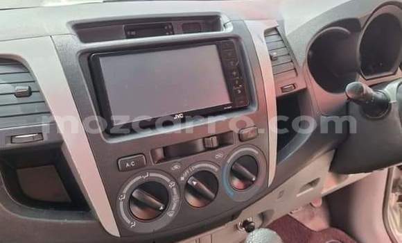 Comprar Usado Toyota Hilux Prata Carro em Maputo em Maputo Comprar Usado Toyota Hilux Prata Carro em Maputo em Maputo