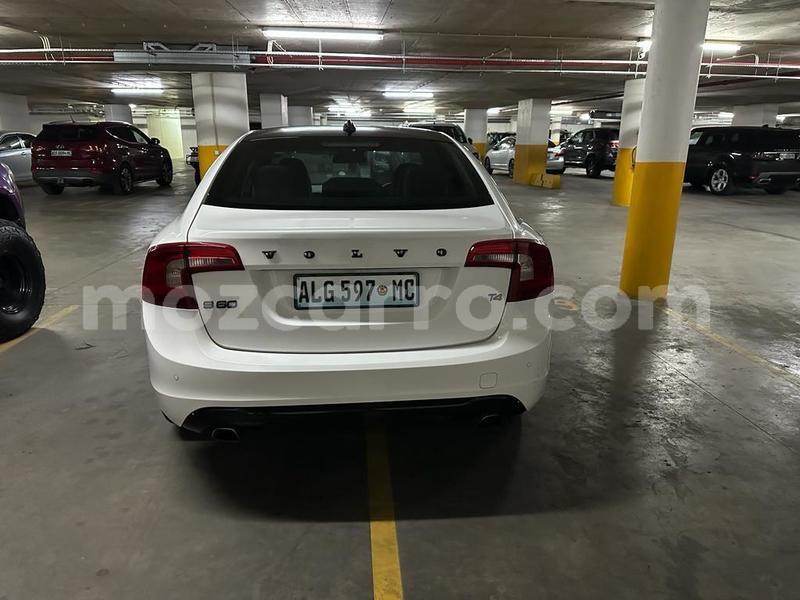 Big with watermark volvo s60 maputo maputo 18008