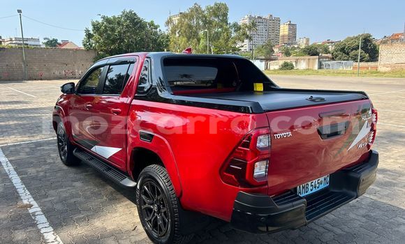 Buy Used Toyota Hiluxe Revo Red Car in Maputo in Maputo Buy Used Toyota Hiluxe Revo Red Car in Maputo in Maputo