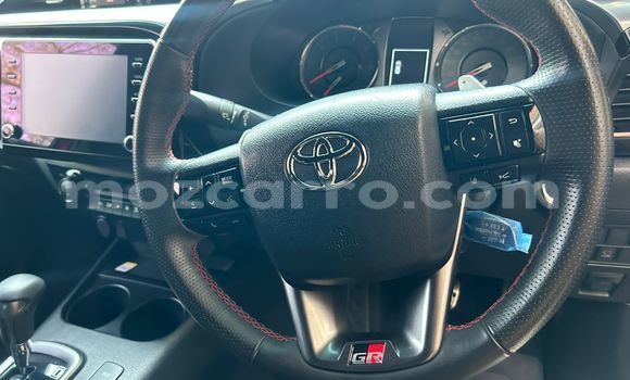 Buy Used Toyota Hiluxe Revo Red Car in Maputo in Maputo Buy Used Toyota Hiluxe Revo Red Car in Maputo in Maputo