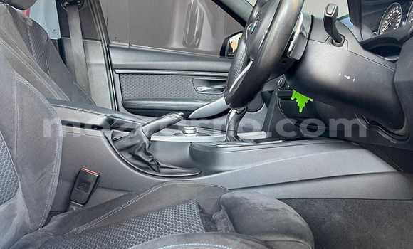 Nunua Ilio tumika BMW 3-Series Nyeupe Gari ndani ya Maputo nchini Maputo Nunua Ilio tumika BMW 3-Series Nyeupe Gari ndani ya Maputo nchini Maputo
