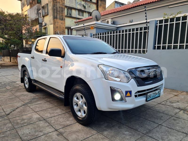 Big with watermark isuzu d max maputo maputo 18020