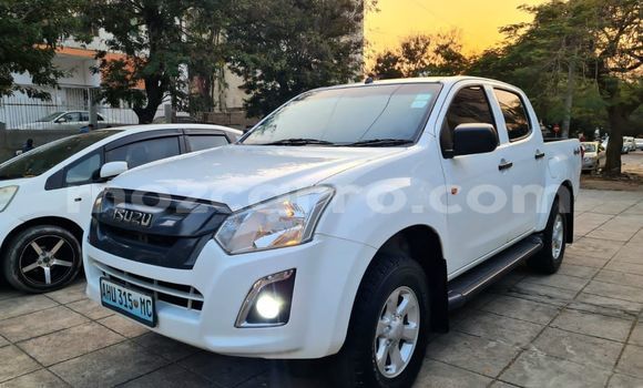Buy Used Isuzu D-MAX White Car in Maputo in Maputo Buy Used Isuzu D-MAX White Car in Maputo in Maputo