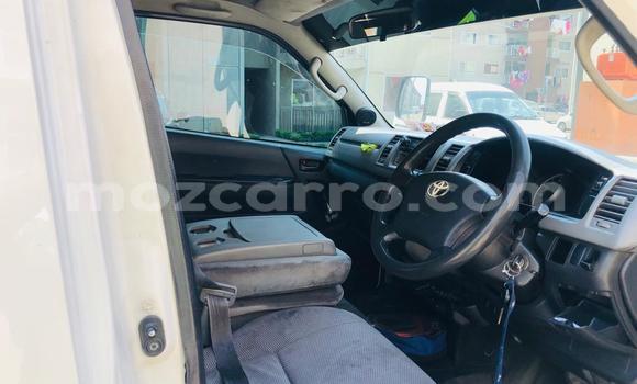 Buy Used Toyota Hiace White Car in Maputo in Maputo Buy Used Toyota Hiace White Car in Maputo in Maputo