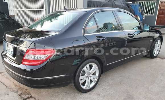 Nunua Ilio tumika Mercedes-Benz C-Classe Nyeusi Gari ndani ya Maputo nchini Maputo Nunua Ilio tumika Mercedes-Benz C-Classe Nyeusi Gari ndani ya Maputo nchini Maputo