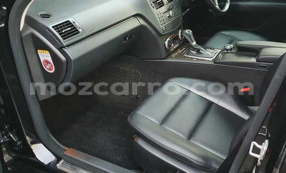 Nunua Ilio tumika Mercedes-Benz C-Classe Nyeusi Gari ndani ya Maputo nchini Maputo Nunua Ilio tumika Mercedes-Benz C-Classe Nyeusi Gari ndani ya Maputo nchini Maputo