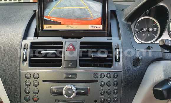 Buy Used Mercedes‒Benz C-Class Red Car in Maputo in Maputo Buy Used Mercedes‒Benz C-Class Red Car in Maputo in Maputo