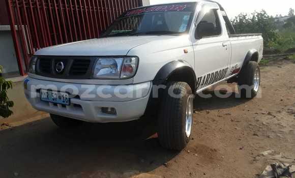 Nunua Ilio tumika Nissan Hardbody Nyeupe Gari ndani ya Maputo nchini Maputo Nunua Ilio tumika Nissan Hardbody Nyeupe Gari ndani ya Maputo nchini Maputo