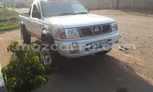 Nunua Ilio tumika Nissan Hardbody Nyeupe Gari ndani ya Maputo nchini Maputo Nunua Ilio tumika Nissan Hardbody Nyeupe Gari ndani ya Maputo nchini Maputo