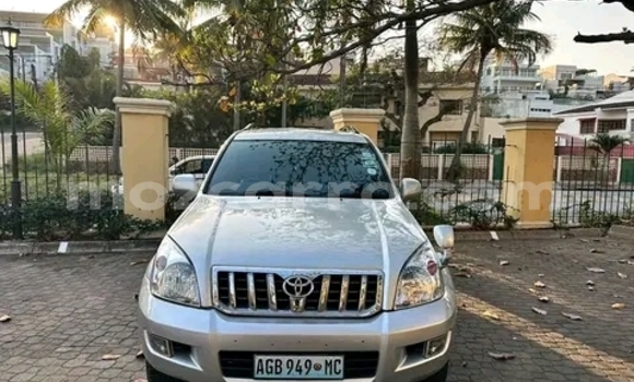 Tenga Tsaru Toyota Land Cruiser Prado Zvimwe Mota in Maputo in Maputo Tenga Tsaru Toyota Land Cruiser Prado Zvimwe Mota in Maputo in Maputo