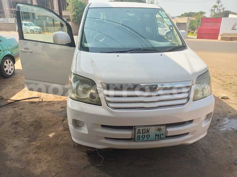 Big with watermark toyota noah maputo maputo 18063