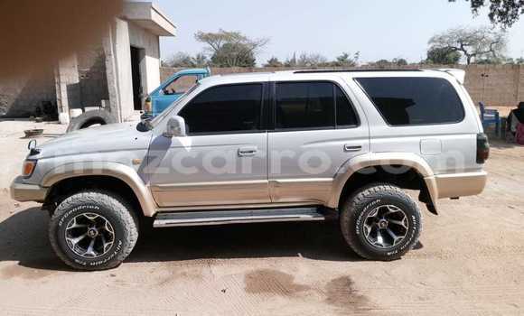 Comprar Usado Toyota Hilux Surf De outros Carro em Maputo em Maputo Comprar Usado Toyota Hilux Surf De outros Carro em Maputo em Maputo