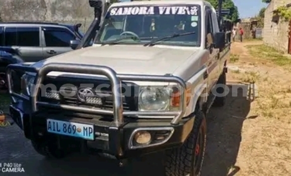 Tenga Tsaru Toyota Land Cruiser Chena Mota in Maputo in Maputo Tenga Tsaru Toyota Land Cruiser Chena Mota in Maputo in Maputo