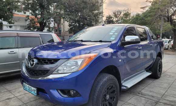 Nunua Ilio tumika Mazda BT-50 Bluu Gari ndani ya Maputo nchini Maputo Nunua Ilio tumika Mazda BT-50 Bluu Gari ndani ya Maputo nchini Maputo