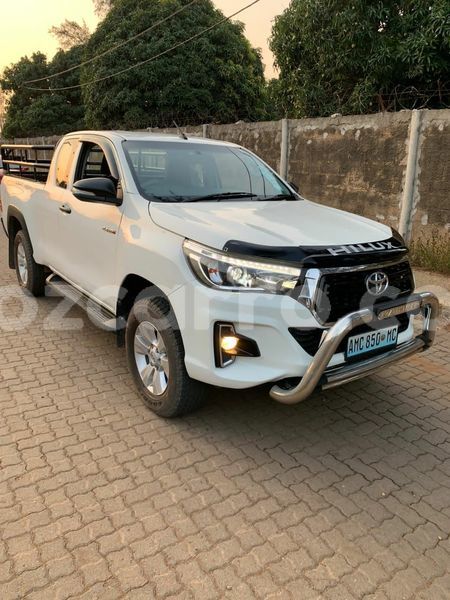 Big with watermark toyota hiluxe revo maputo maputo 18071