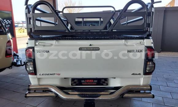 Comprar Usado Toyota Hilux Branco Carro em Maputo em Maputo Comprar Usado Toyota Hilux Branco Carro em Maputo em Maputo